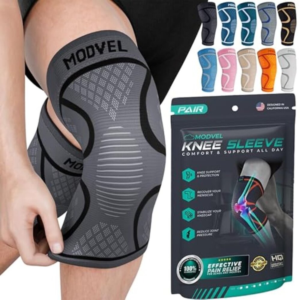 NEW / NEVER WORN: 2 pack Compression Knee Sleeves Sports Support
